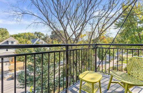 Lux 2BD Gym Rooftop Street Parking by DT UMN - Foto 35