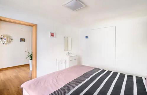 Günstiges grünes Ferienzimmer mit separater moderner Dusche - Foto 37