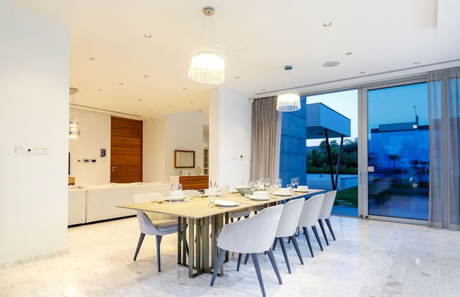 Tranquility Beachfront Villa - Foto 42