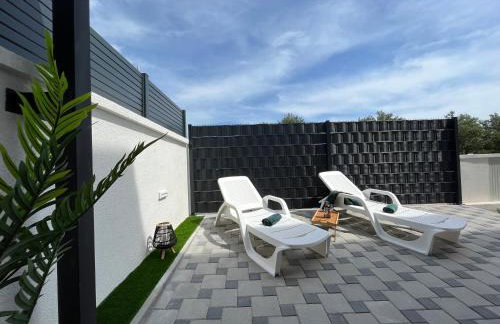 Four Stars Apartments - Foto 12