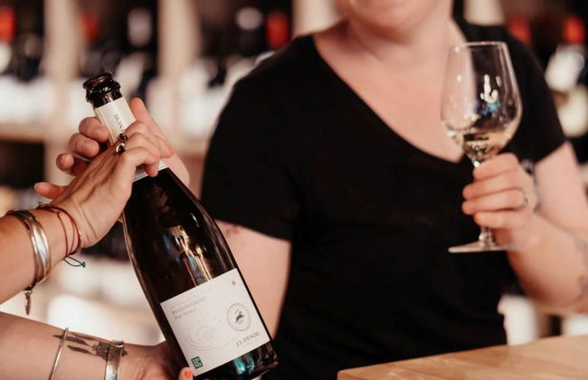 Explore Wine Bars with Local Wine Expert - Small Group Tour - Photo 2