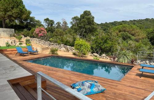 Villa Monte e Mare, piscine chauffée, climatisée à 5 mn de la plage de santa giulia - Foto 4