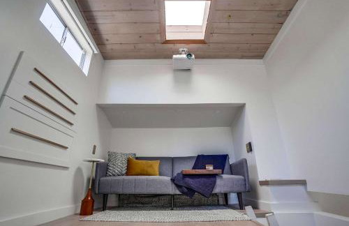 Private Not-So-Tiny Home - Yard & Dogs OK - Foto 24