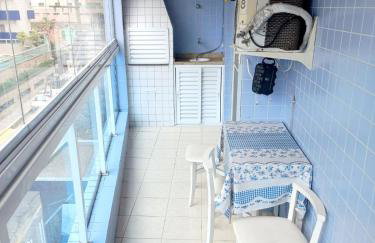 Apto Pé na Areia com Vista Mar, Churrasqueira e Espaço para 8 Pessoas - Photo 2