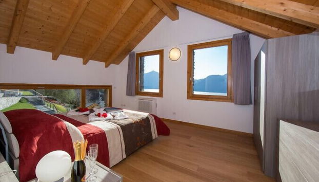 Apartment in Bellano with swimming pool and garden - Photo 4