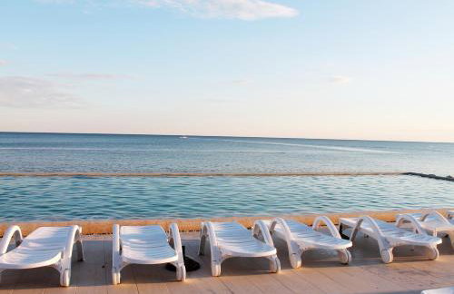 Boutique Apartment with Private Heated Pool - Photo 26