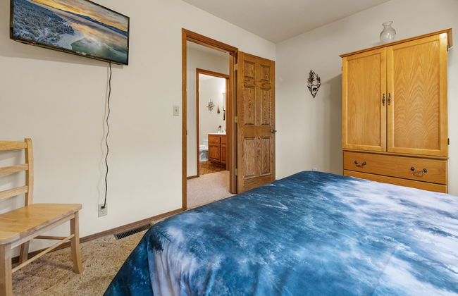 North Shore Lakefront - Photo 10