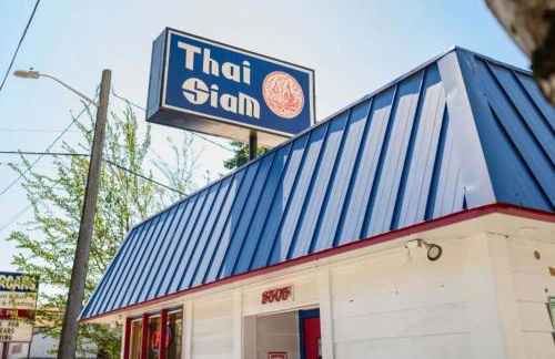 Gorgeous 1 BR Suite in a New House Free Parking - Foto 23