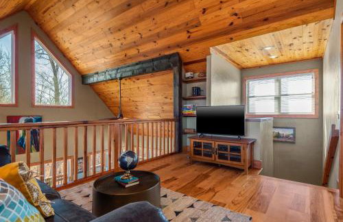 Ozark Retreat with Mountain Views Fire Pit & Deck - Foto 18