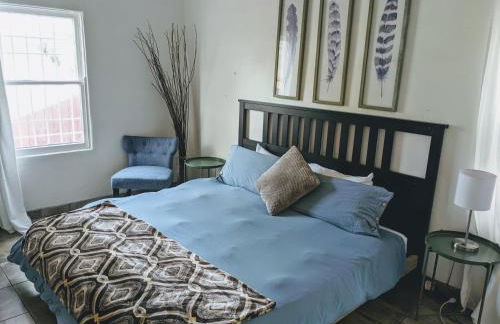 Centrally Located 2 Master Bedrooms to Explore all San Diego has to Offer - Foto 9