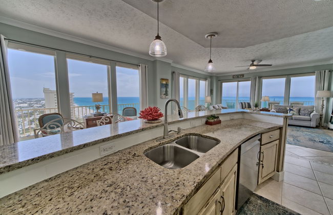 Unit 1501 2 Bedroom Condo by RedAwning - Foto 9