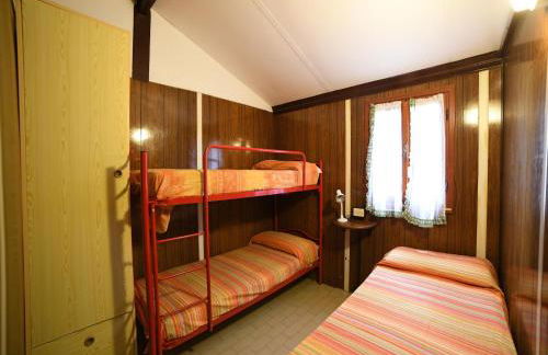 Bungalow in Ferienresidenz mit Pool - Foto 17