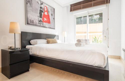 Seaside stay with large terrace, pool & parking REMS - Foto 18