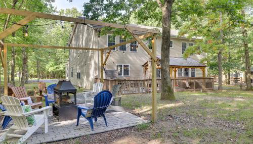 Game Room and Home Theater! Immaculate Poconos Lodge - Foto 2