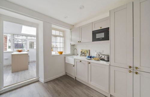 East Cottage - Photo 16