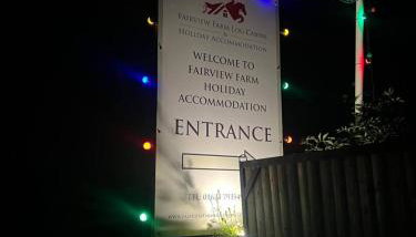 King Richard's Luxury Lodge - Sleeps up to 8, Dog Friendly, Near Sherwood Forest at Fairview Farm in Nottingham set in 88 acres and great for Groups, Family Gatherings & Corporate events - Foto 3