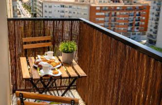 Piso soleado con buena ubicación - Foto 1