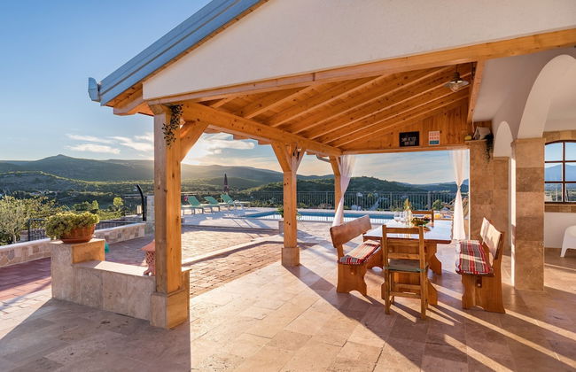 Luxury Villa With Heated Pool & Magnificent View - Foto 45