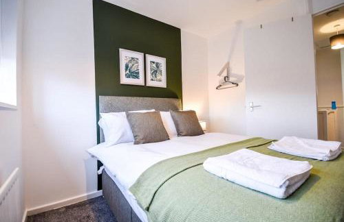 Woodcock House 3 Bedrooms Workstays UK - Photo 17