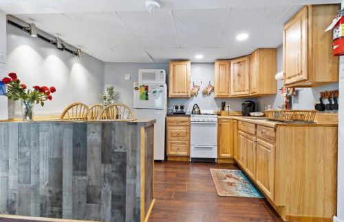 Relax with mountain views & a hot tub #5 - Foto 16