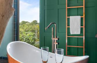 Ivy Cottage Holiday Cabins - Photo 11