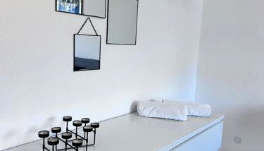 Moderne, helle Wohnung mit Terasse 15min bis OB Centro, Klimaanlage - Photo 3