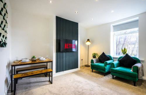 Homely 2 Bed Close to Leeds City Center by 53 Degrees Property, Sleeps 3 - Foto 1