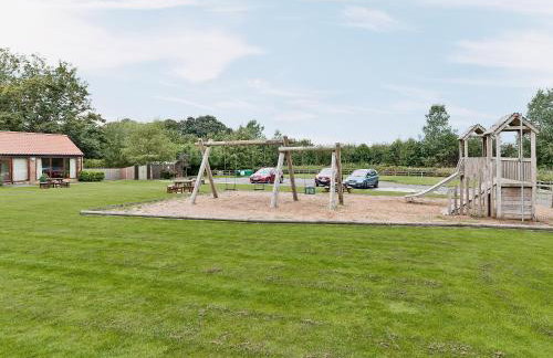 Hirst House - W41947 - Photo 12