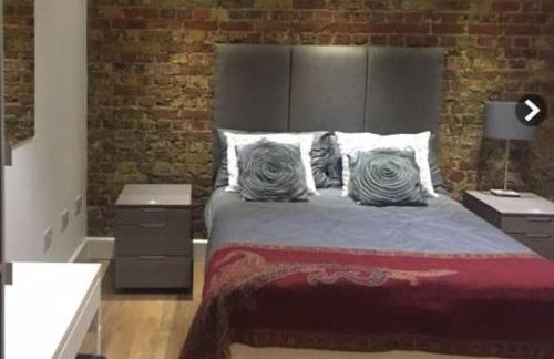 Stunning Studio1, Banstead with free off st parking - Foto 3