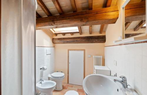 Beautiful Villa in Belforte All'isauro With Swimming Pool - Foto 38