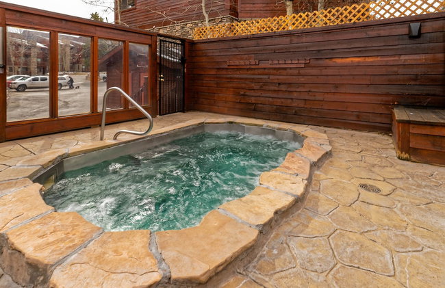 Pine Ridge Condominiums - Photo 53