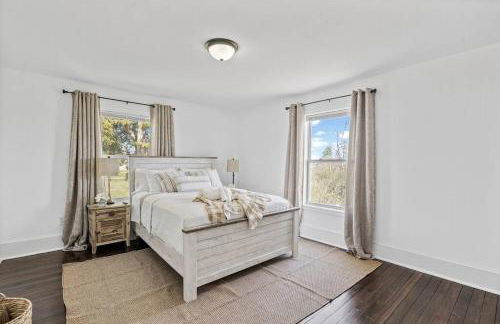 Newly Renovated Modern Farmhouse - Foto 22