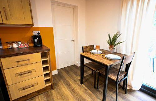 The Hideout - private luxury cabin near the sea with garden area, sea views and parking - Foto 5