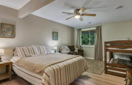 Lake And Trails Lodge Lake Access Sleeps 23 - Foto 7