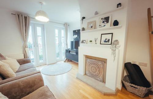 5 Bed Family Home- Free Parking - Foto 25