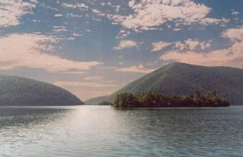 Lake Escape to an Elegant 4 Br Home - Foto 59