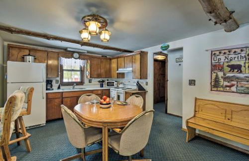 Cabin Near to Lakes, ATVing, Skiing and Natl Forest - Foto 9