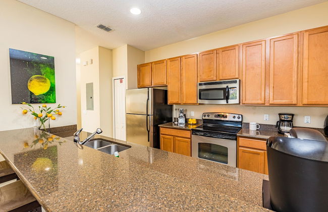 Special Offer Stunning TownHome With Private Pool close to Disney 8960PP - Foto 37