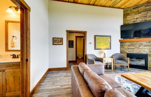 Sleek Red Lodge Home Rental with Private Hot Tub! - Foto 6