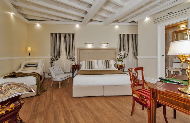 La Residenza del Sole al Pantheon - Photo 4