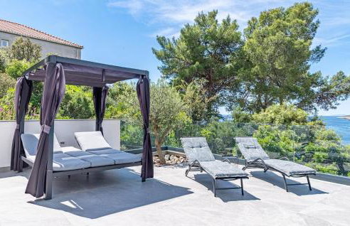 Cozy Home In Zavalatica - Foto 7