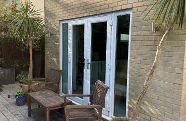 Luxury Villa with Beach Hut and Hot Tub - Photo 42