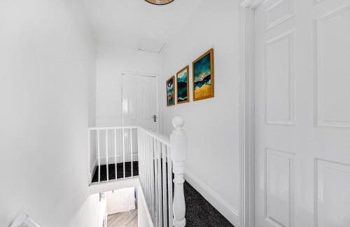 Spacious Bedford House Sleeps 6 Superfast WiFi Weekly Rates - Foto 38