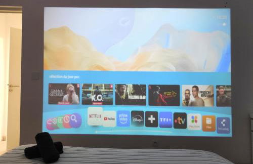 CinéLux - Appartement entier - Parking gratuit - Foto 12