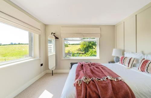 The Farmhouse - Photo 22