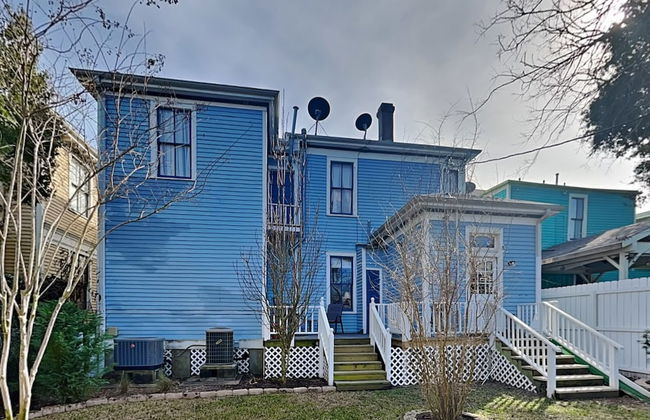 Historic Elegance - Photo 27