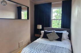 Charming Bright 2-Bed Heritage Flat, Battersea Park, London - Foto 9