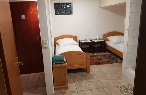 Ferienwohnung und Monteurwohnung mit großer begehbarer Dusche - Photo 7