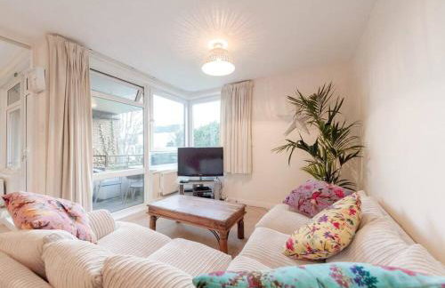 Spacious Two Double Bedroom Flat - Foto 1