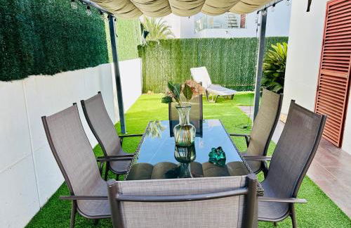 Lux Villa with Year-Round Heated Pool & Game Room - Foto 29